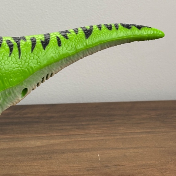 ZURU Green Robo Alive T-REX Dinosaur Robotic Pet Sounds Walking & Opens Mouth - Picture 8 of 11